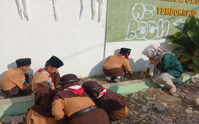 Tanamkan Karakter Religius dan Peduli Lingkungan, MATAMUDA Hari Ke-empat MI Darul Ulum II Berlangsung Penuh Semangat